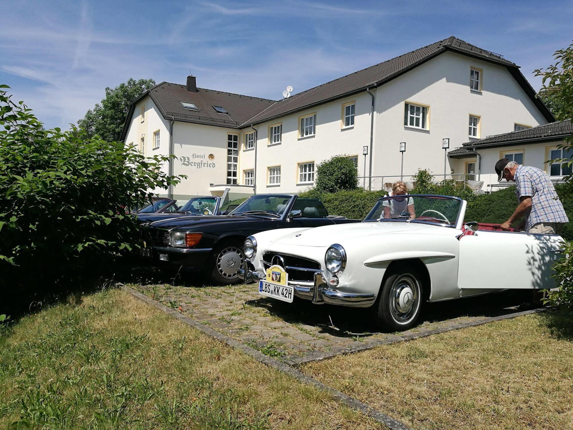 Hotel & Restaurant Bergfried Saalfeld Saale Buitenkant foto